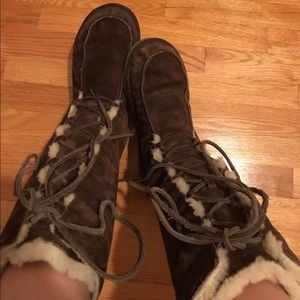 Slightly Worn Brown Lace Up UGG Boots!